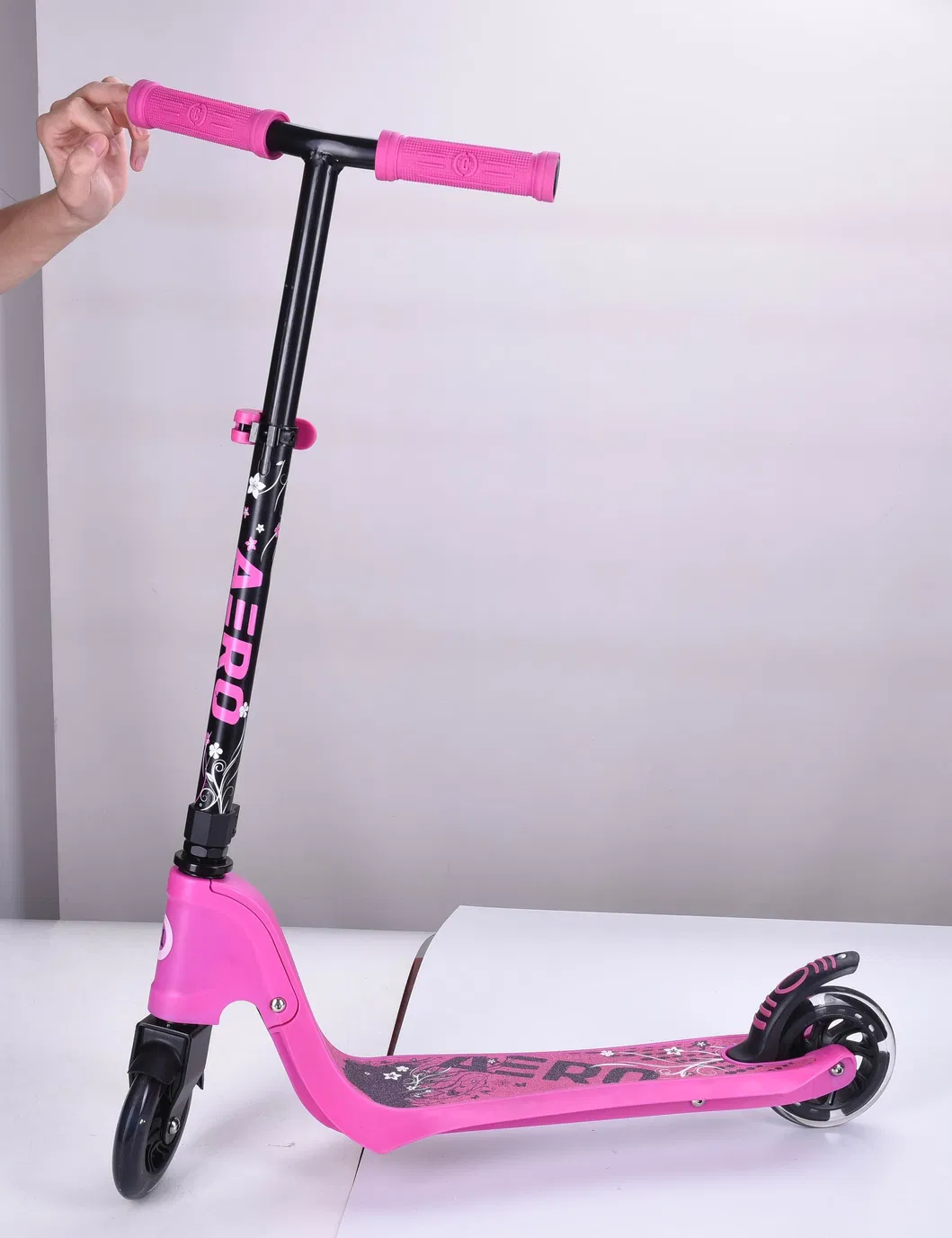 Aero Kids 125mm Outdoor Two Wheels Foot Kick Scooter with Flashing Wheel C1